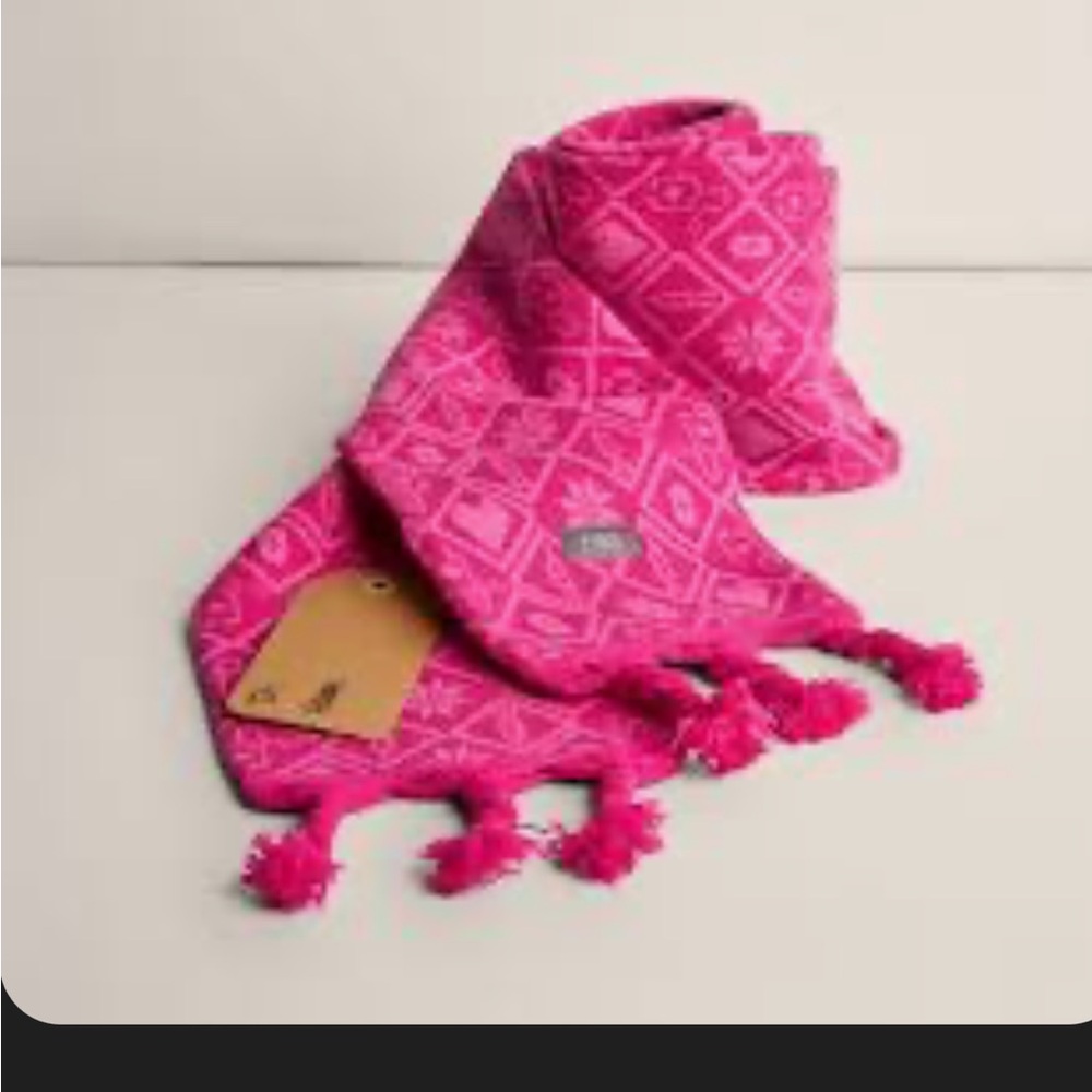 FIGS NWT SHOCKING PINK FAIR ISLE SCARF!